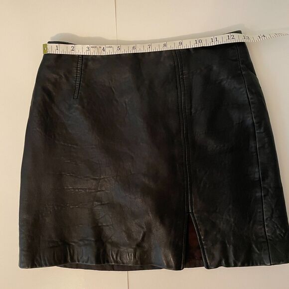 Express Vintage 90s Genuine Leather Black Mini Micro Skirt w/ Slit Women's 3 / 4 - Picture 6 of 11